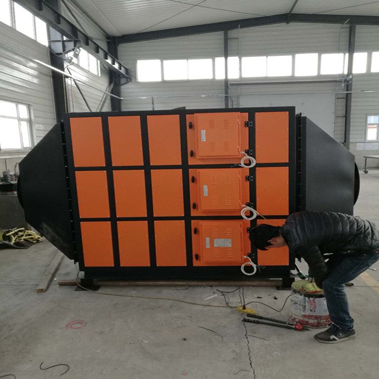 油霧凈化器該怎么工作？